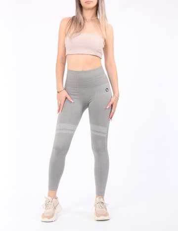 Imbracaminte sport model 3