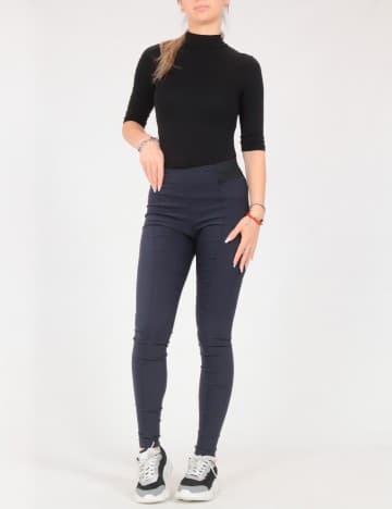 Pantaloni model 4
